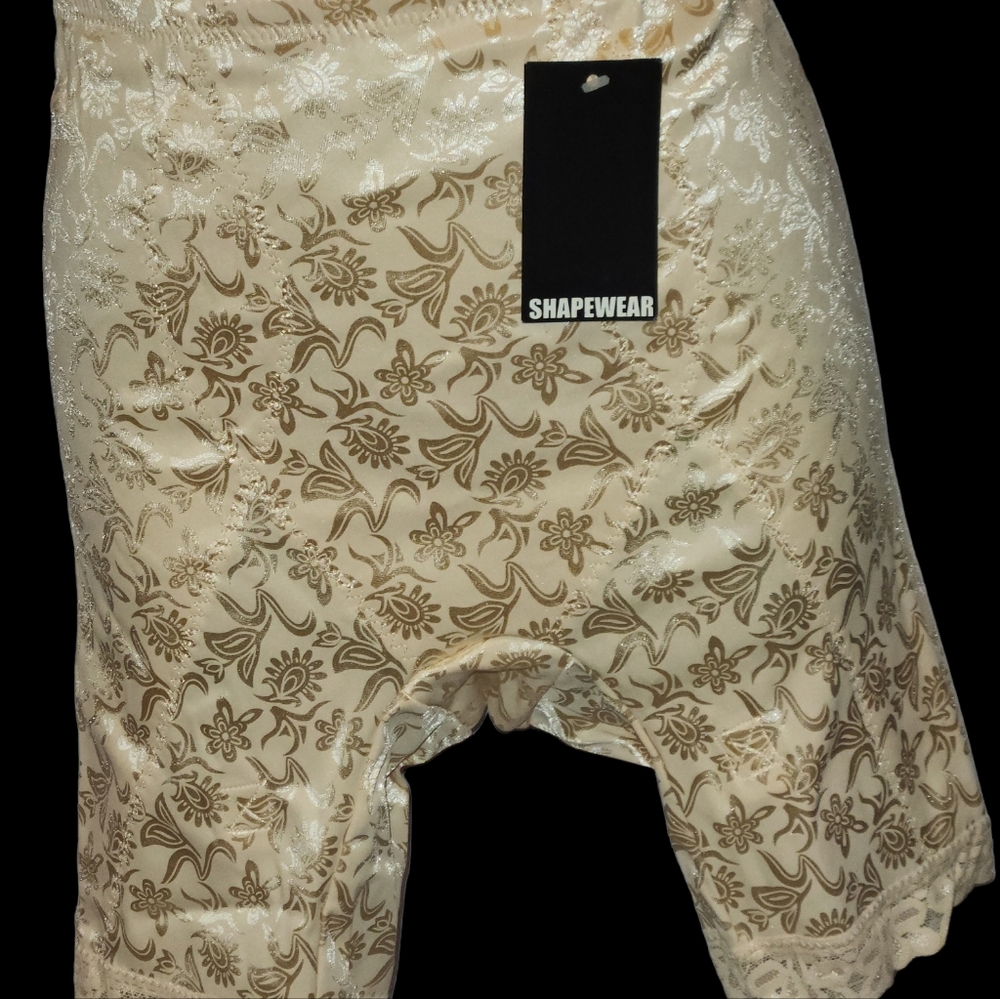 Donna L'oren Shapewear Shorts L